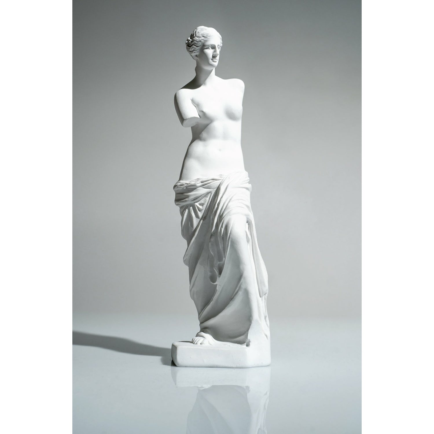 White Venus Body Sculpture - Our White Venus Body Sculpture is a timeless piece that’s an icon of Roman mythology.